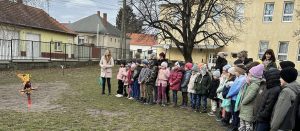 Kiszebáb égetés @ Kónyi Deák Ferenc Általános Iskola alsó tagozata